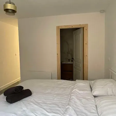 アパート 16 Dore 1 *