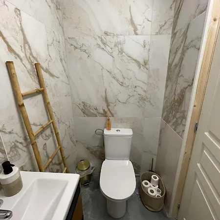 アパート 16 Dore 1 *